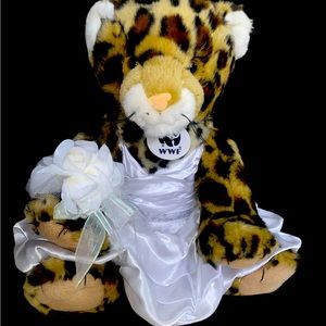 Build A Bear 16" WWF Series Amur Leopard In Wedding Dress W/ Bouquet And Garter